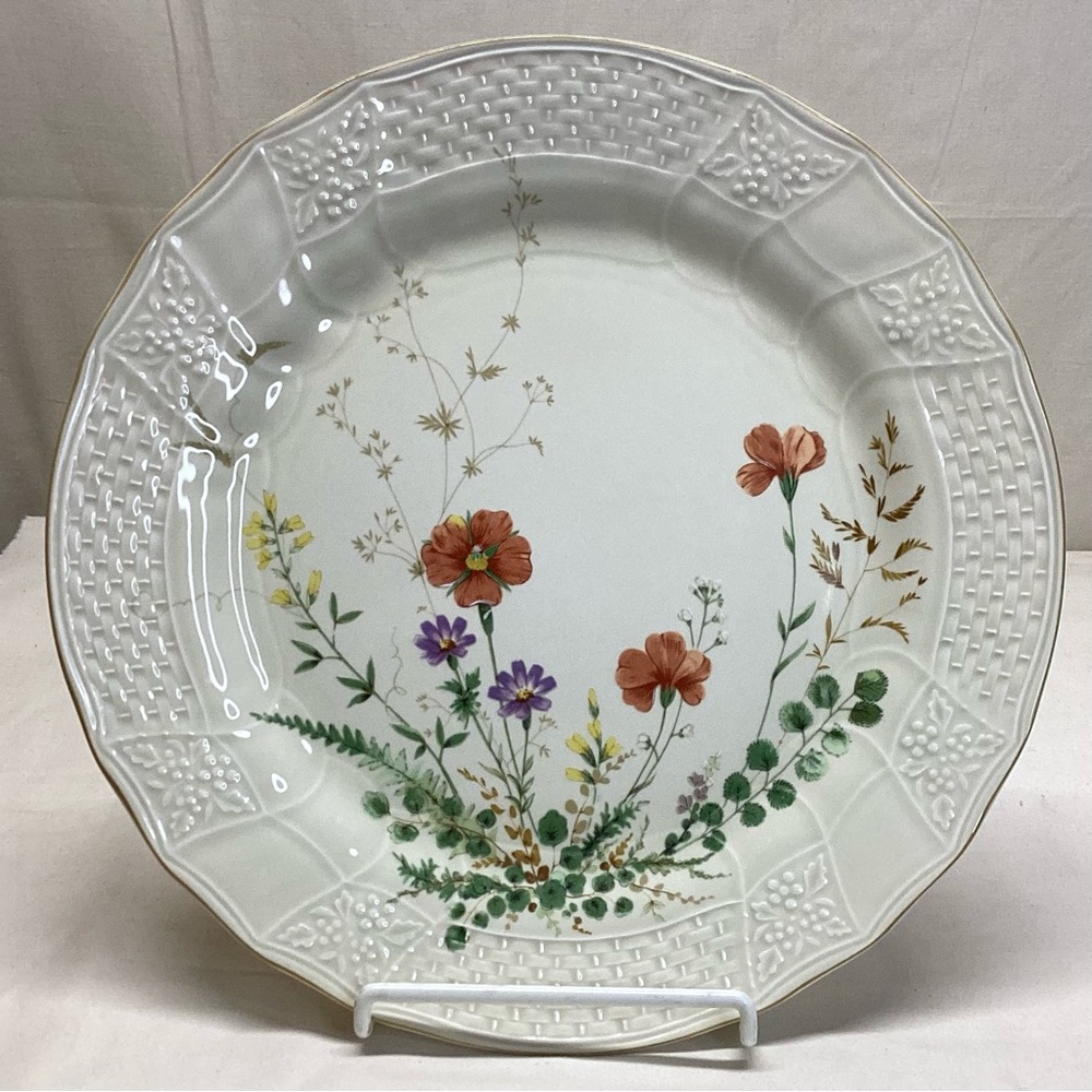 Mikasa Fine Ivory MARGAUX D1006 Round Serving Chop Plate Platter 12 5/8”